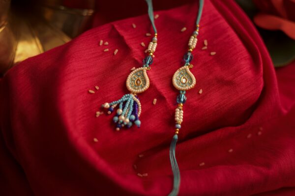 Pearl Drop Teardrop Rakhi