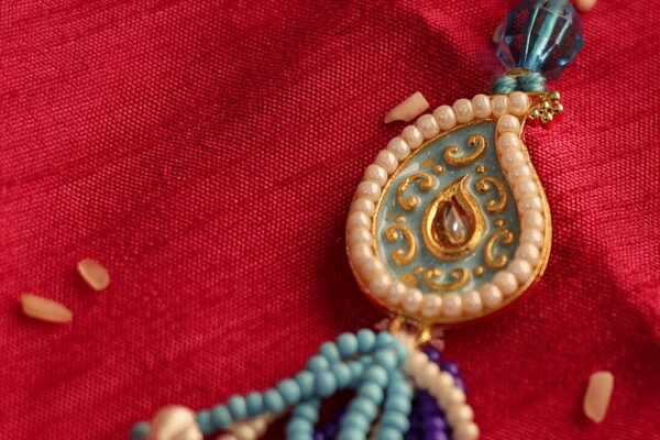 Pearl Drop Teardrop Rakhi